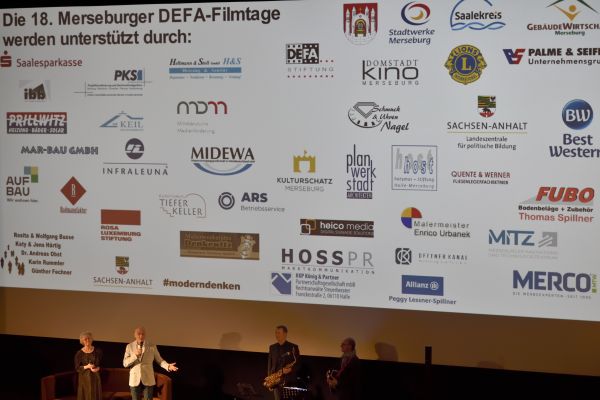 18-defa-filmtage-eroeffnung-568B8B6314-4EC3-5FF1-6DAC-AB8457B5D2DF.jpg