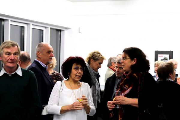 vernissage-kd-schwarz-01-copyright-burkhard-raue012564C2-94B9-36C1-9DAB-CF232061C731.jpg