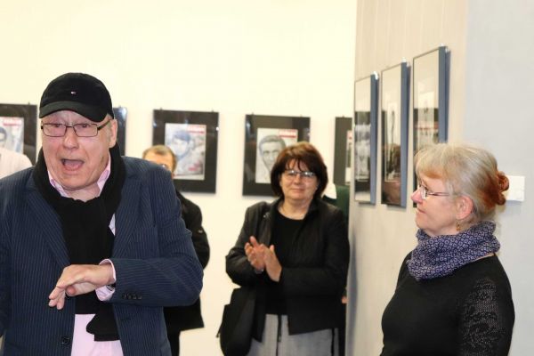 vernissage-kd-schwarz-12-copyright-burkhard-raueD0870A12-3246-EBD3-FC8B-B07BFF4323BB.jpg