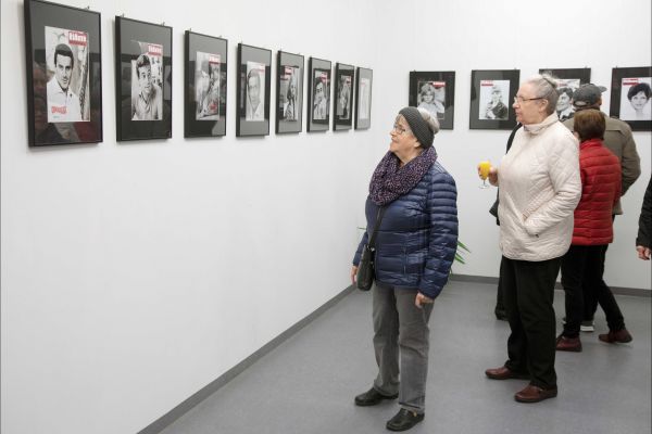 vernissage-kd-schwarz-3806-copyright-juergen-vogelDE229D99-EEF6-C77D-2129-BFF64C9EC443.jpg