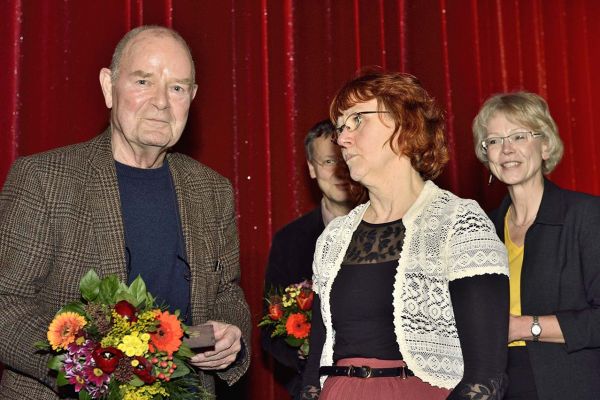 mann-anton-kaaden-011A15C3B3-A8A0-19D3-6829-7016EC890C56.jpg